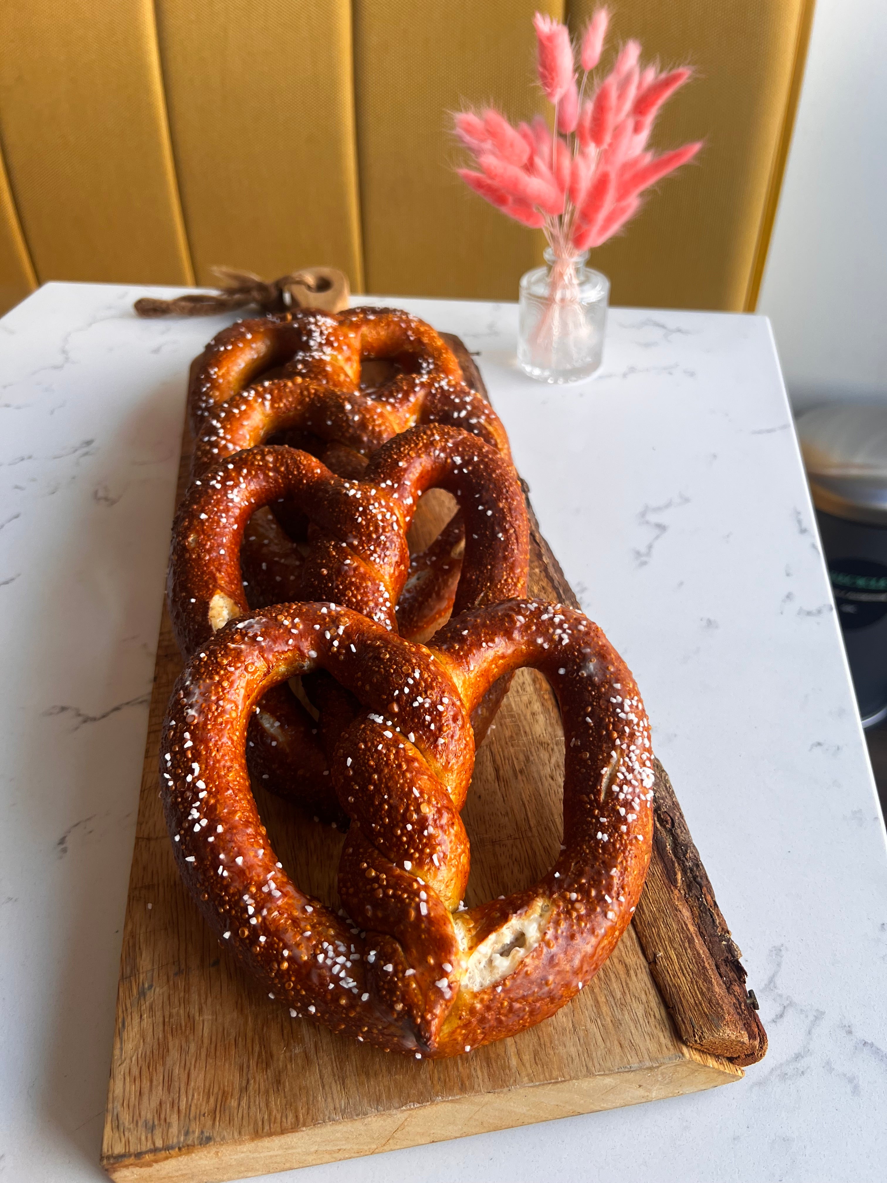NYC Soft Pretzel Twists 6-pack – Union Square Pretzel Co.